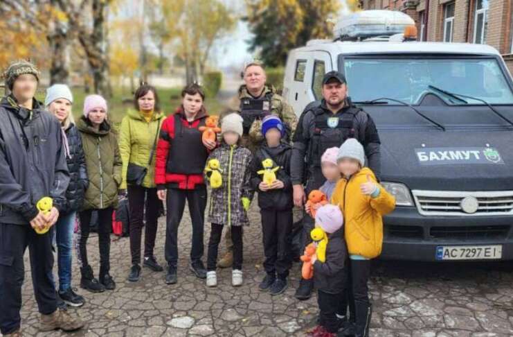 Понад 120 дітей евакуювали з Дружківки за минулий тиждень.