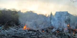 Рятувальник ліквідували наслідки російських обстрілів у Донецькій області, є загиблі та поранені