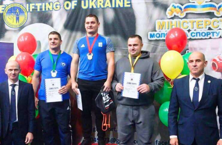 Леон Білицький з Покровської громади виборов золото Кубка України з гирьового спорту