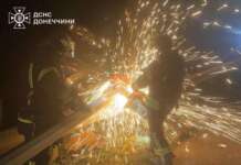 У Краматорську сталася смертельна ДТП: авто в’їхало в електроопору