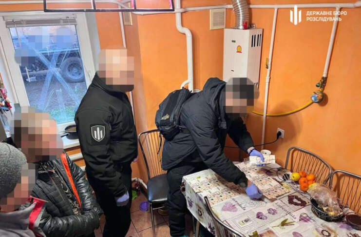 На Донеччині ДБР викрило наркоділка, який намагався збувати наркотики військовослужбовцям