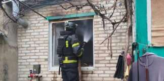 У Дружківці ударний безпілотник поцілив у приватний будинок. Рятувальники ліквідували пожежу