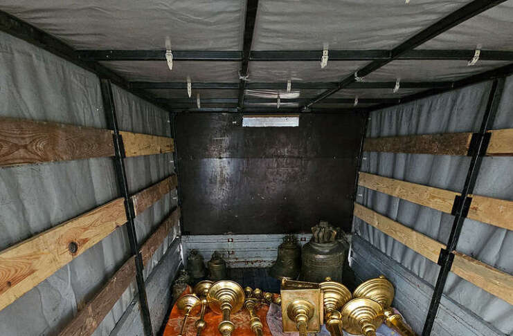 Викрадене майно скиту Святогірської Лаври повернулося до обителі