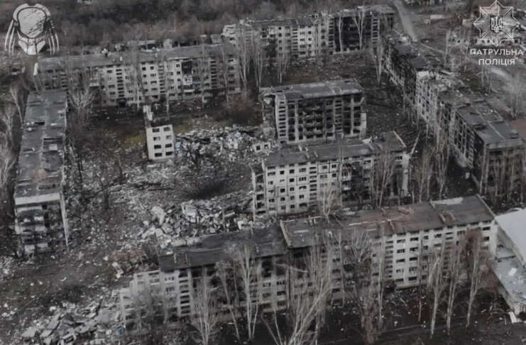 Окупанти з артилерії вдарили по Костянтинівці: поранено жінку