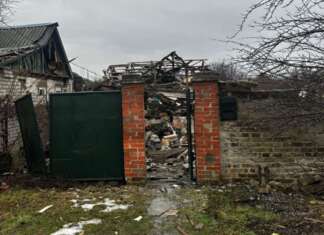 У Краматорську окупанти поцілили по будинку, де мешкала родина: троє братів загинули, їхні мама та бабуся дістали поранення