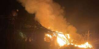 На Донеччині надзвичайники ліквідували дві пожежі, спричинені обстрілом